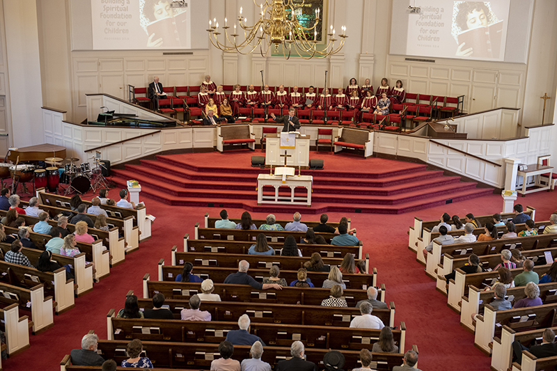 Image of the entire sanctuary from the balcony at Huguenot Road Baptist Church